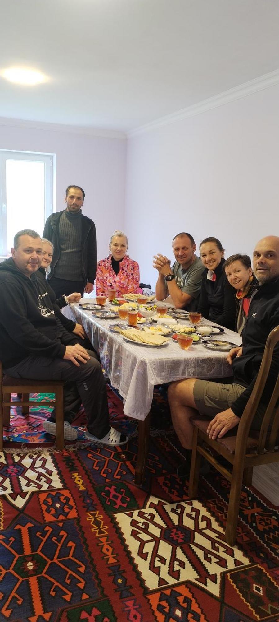 Xinaliq Elnur Guest House, New Hotel מראה חיצוני תמונה